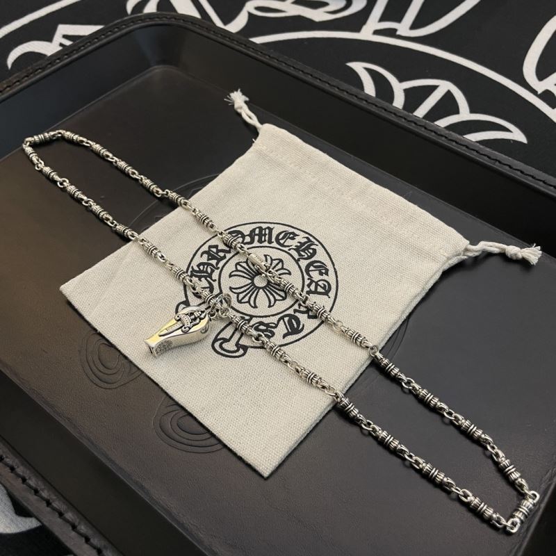 Ch*0me He**ts necklaces